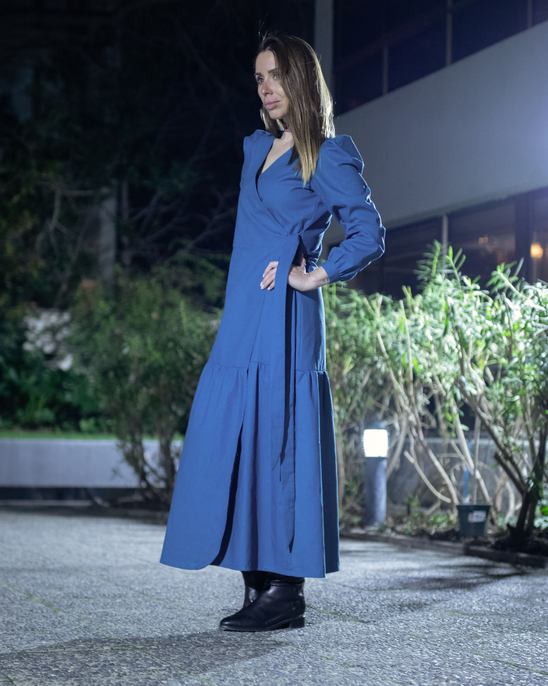 vestido cruzado largo petroleo